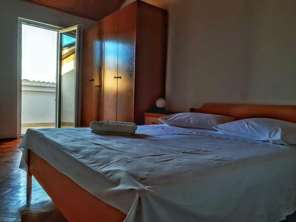 Apartments Ribaric Palit Exterior foto